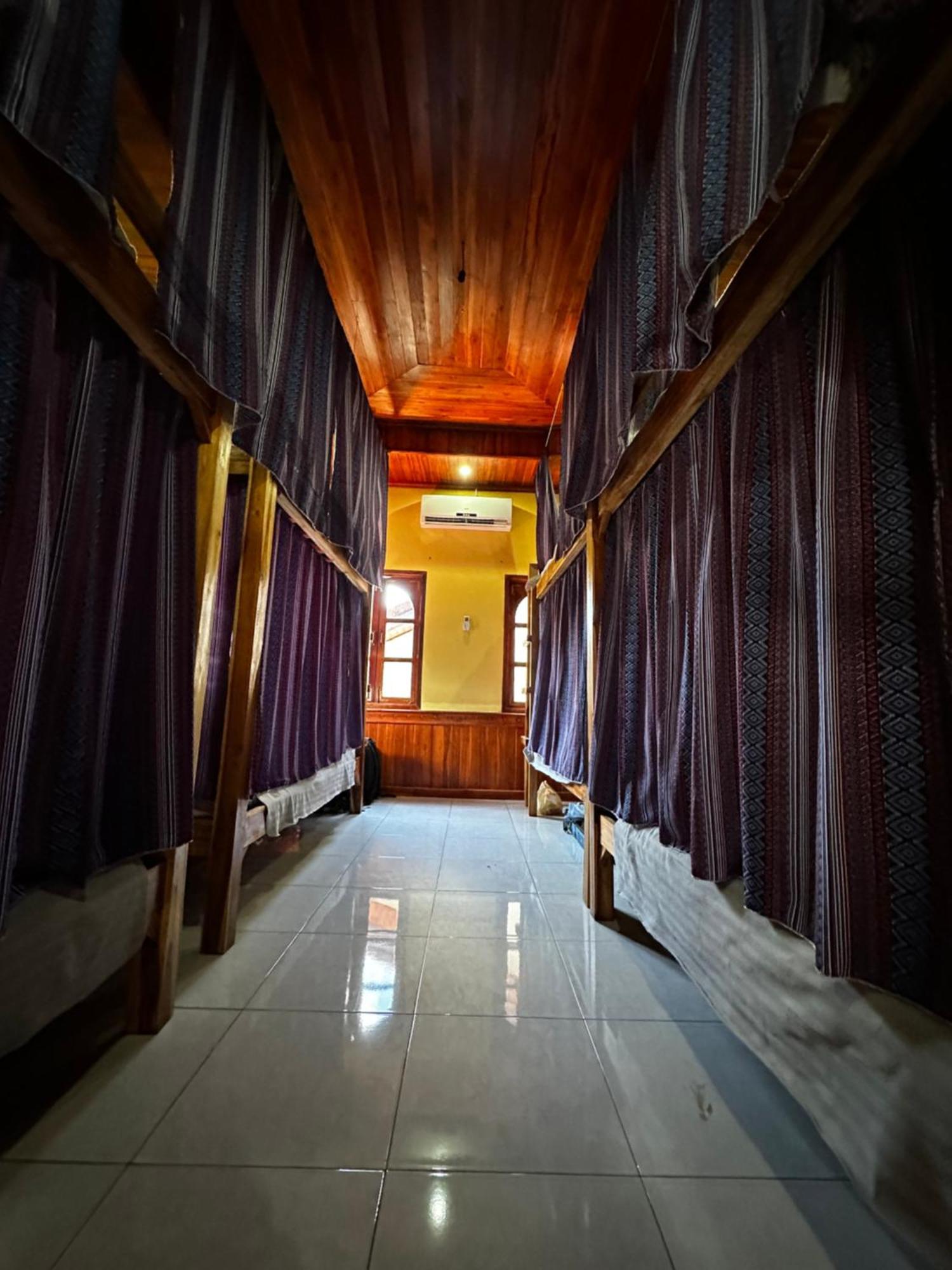 Hostel La Casa Nostra Luang Prabang Exterior foto